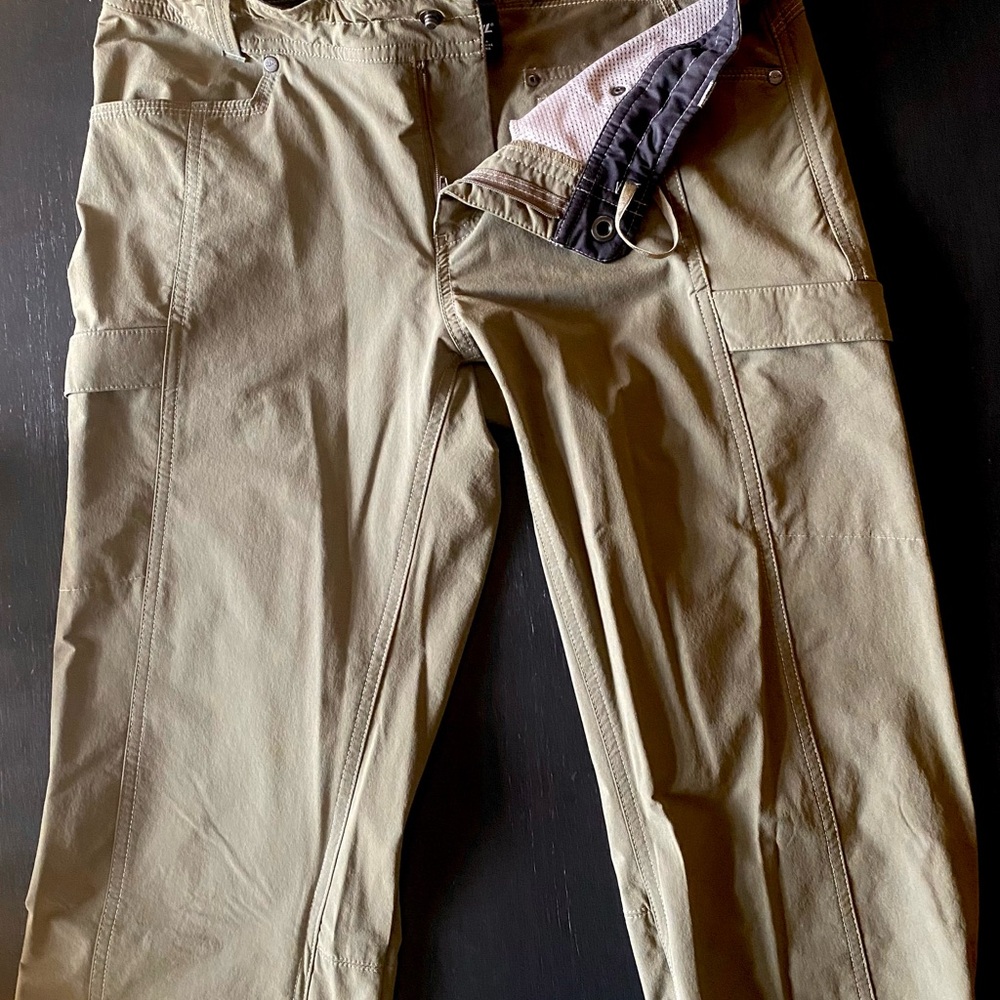 Women’s Kuhl hiking pants size 6